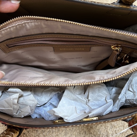 MICHAEL KORS gold metallic embossed satchel with crossbody strap - Picture 12 of 12